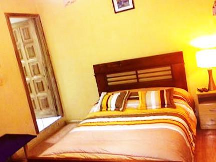 Aqua Hostal Mabel Куенка Екстериор снимка