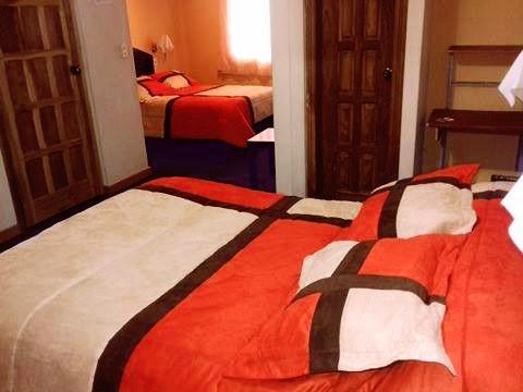 Aqua Hostal Mabel Куенка Екстериор снимка